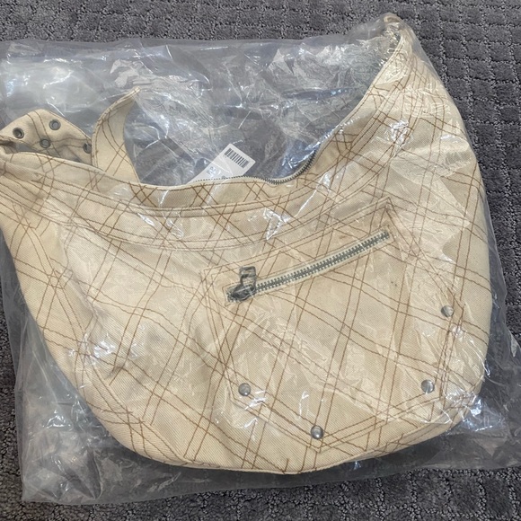 Urban Outfitters Darci Denim Shoulder Bag NWT - Picture 5 of 7